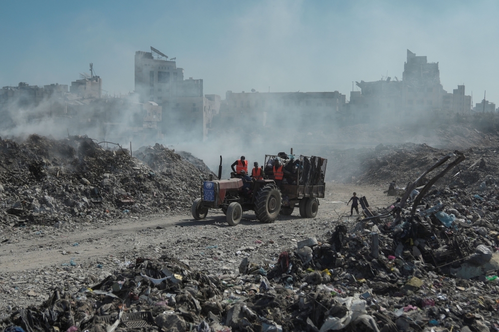 Japan and UNDP scale up debris and waste management in Gaza